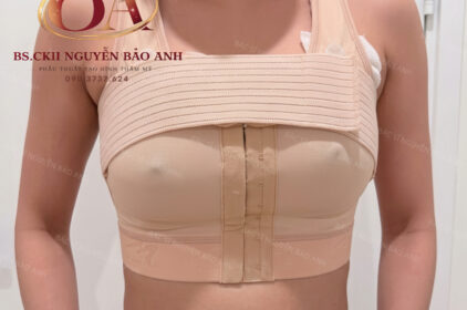 Áo Định Hình Sau Phẫu Thuật Nâng Ngực: 4 Lưu Ý Từ BS Bảo Anh